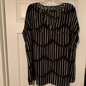 Apt 9 Black and white blouse with gold zipper